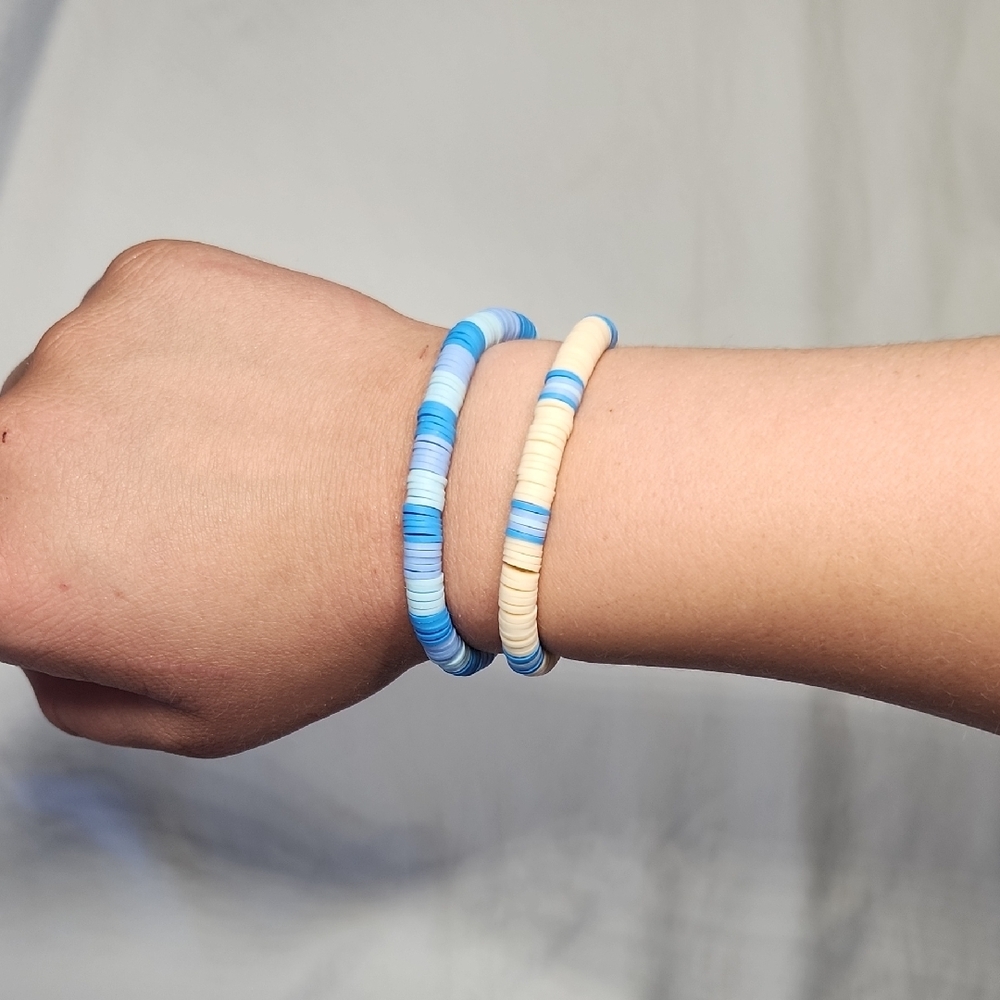 Trendy and versatile stretch bracelet duo 🌊✨Includes 2 bracelets: one in blue